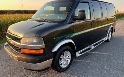 2004 Chevrolet Express 1500 3DR Cargo 135 In. WB