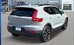 2024 XC40 Thumbnail 4