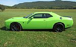 2015 Challenger SRT Hellcat Thumbnail 2