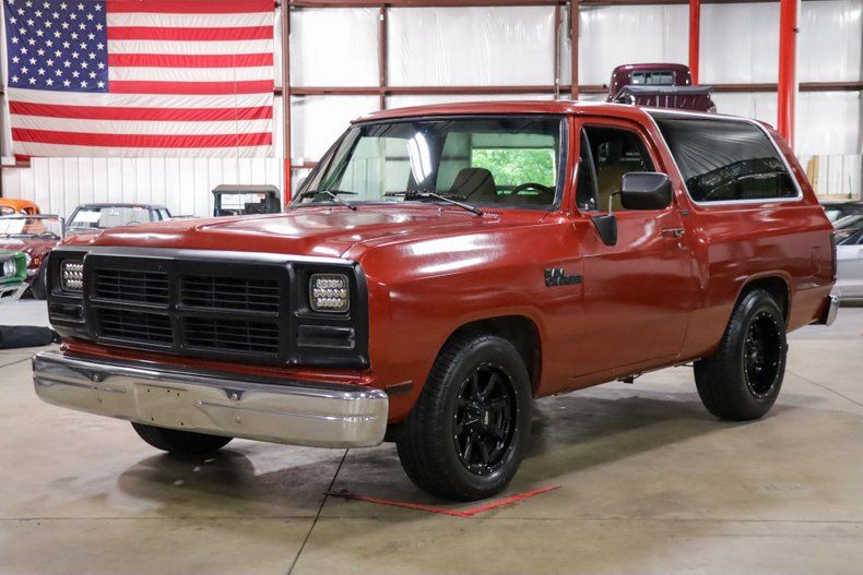 1992 Ramcharger LE Image