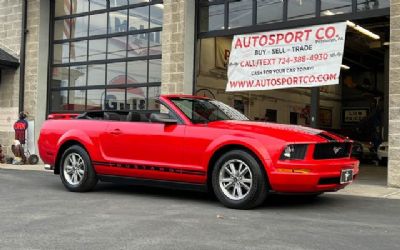 Photo of a 2005 Ford Mustang Convertible for sale