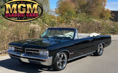 Photo of a 1964 Pontiac GTO 389 CI V-8 Automatic Fun Convertible for sale