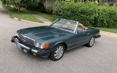 Photo of a 1986 Mercedes-Benz 560-Class 560 SL 2DR Convertible for sale