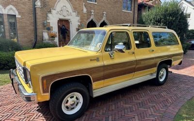 Photo of a 1977 Chevrolet Suburban K20 Silverado for sale