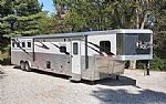 2016 Bison 4 Horse Trailer with Living Qu