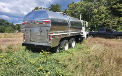 Photo of a 1995 GMC 4300 GAL SS Tanker Truck for sale