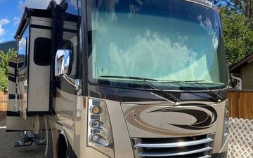 Photo of a 2016 Thor Motor Coach Challenger 36TL for sale