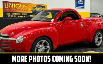 Photo of a 2004 Chevrolet SSR for sale