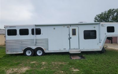 2010 Merhow Aluma Star 3 Horse Trailer With Living Quarters