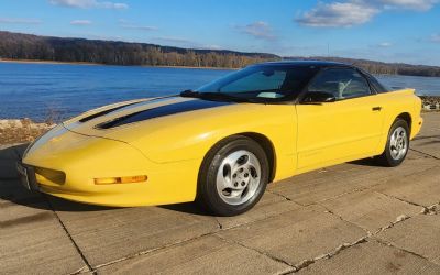 Photo of a 1994 Pontiac Firebird S for sale