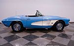 1961 Corvette Convertible Thumbnail 12