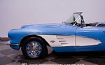 1961 Corvette Convertible Thumbnail 20