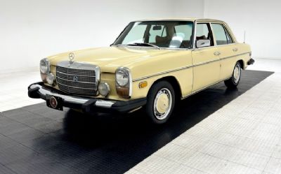 Photo of a 1975 Mercedes-Benz 300D Sedan for sale