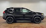 2019 Cherokee Thumbnail 24