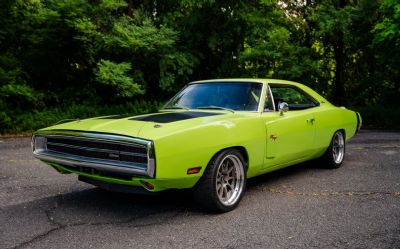 Photo of a 1970 Dodge Charger R/T Hemi Powered V8 5 1970 Dodge Charger R/T 392 Hemi Powered V8 Pro-Touring Restomod for sale