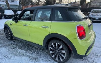 Photo of a 2023 Mini Cooper S Hardtop 4 Door Sedan for sale