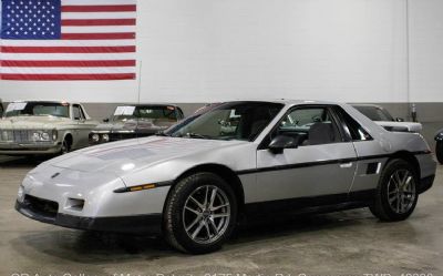 Photo of a 1986 Pontiac Fiero SE for sale