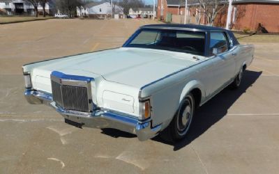 Photo of a 1970 Lincoln Continenatal Mark III for sale