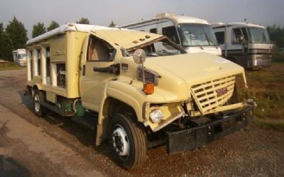 Photo of a 2009 GMC C5C042 Refrigerated BOX Truck for sale