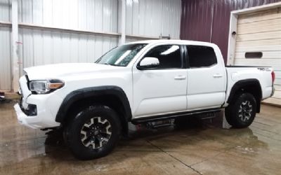 2017 Toyota Tacoma TRD Sport Crew Cab