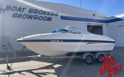 Photo of a 2004 Bayliner 212 CU for sale