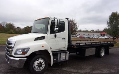 Photo of a 2015 Hino 268 for sale