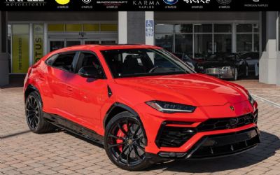 Photo of a 2022 Lamborghini Urus for sale