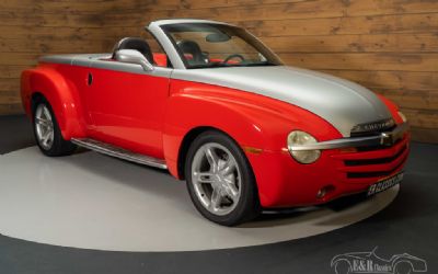 Photo of a 2004 Chevrolet SSR for sale