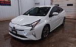 2016 Prius Thumbnail 4