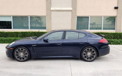 2016 Porsche Panamera Sedan